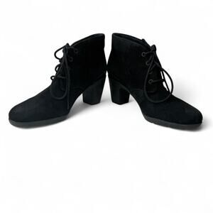 Clarks Artisan Black Suede Ankle Boots Sz 8 Witchy Core Chunky Heel Comfort